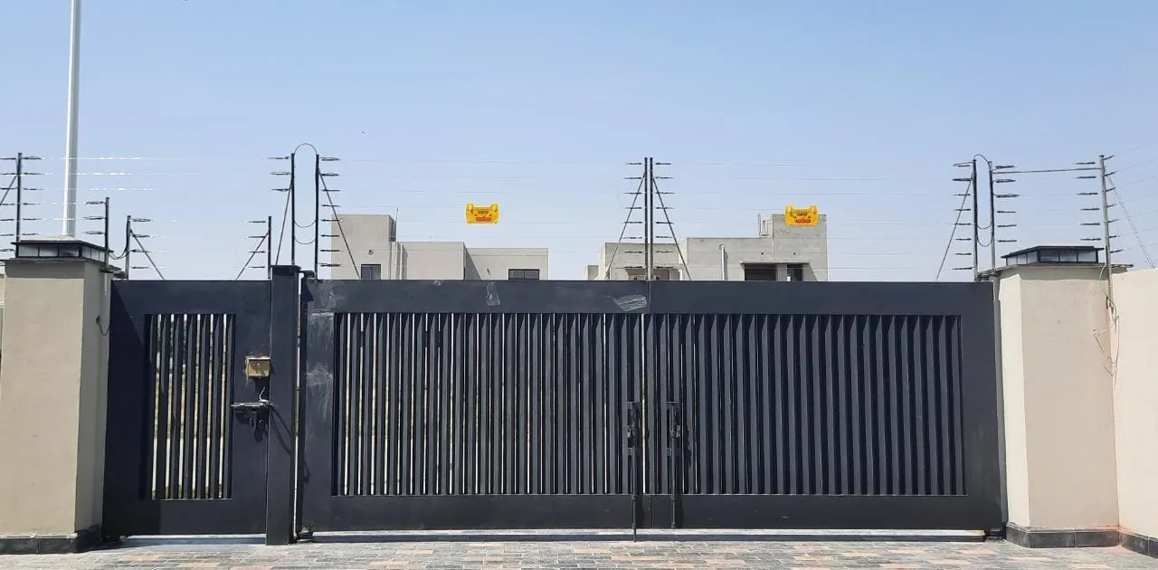 Electric Fencing thumbnail 6