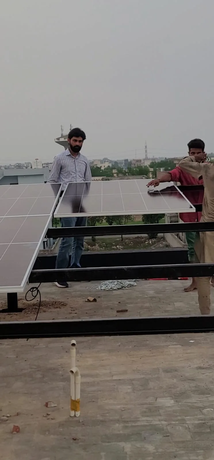 Commercial solar panel arrays thumbnail 4